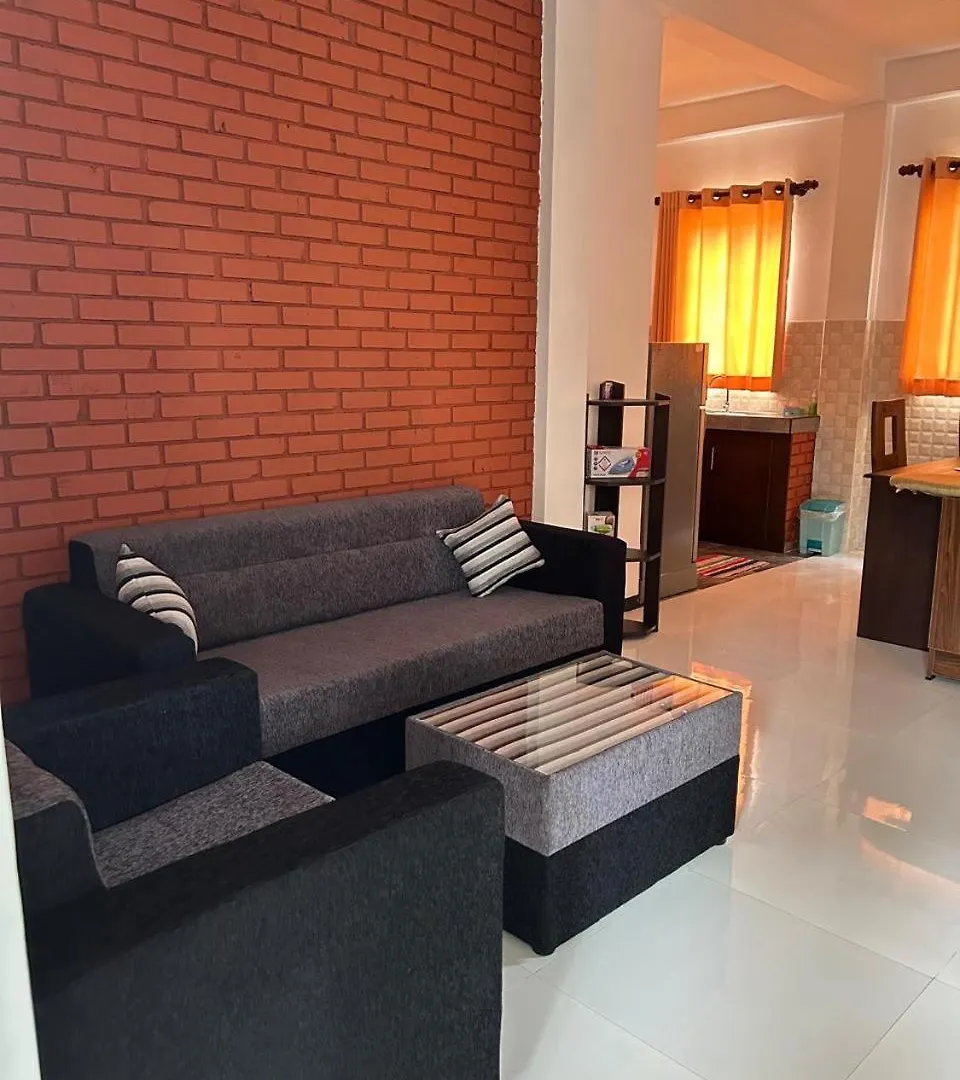 Unic Residence And Transit Hotel Katunayake Apartment