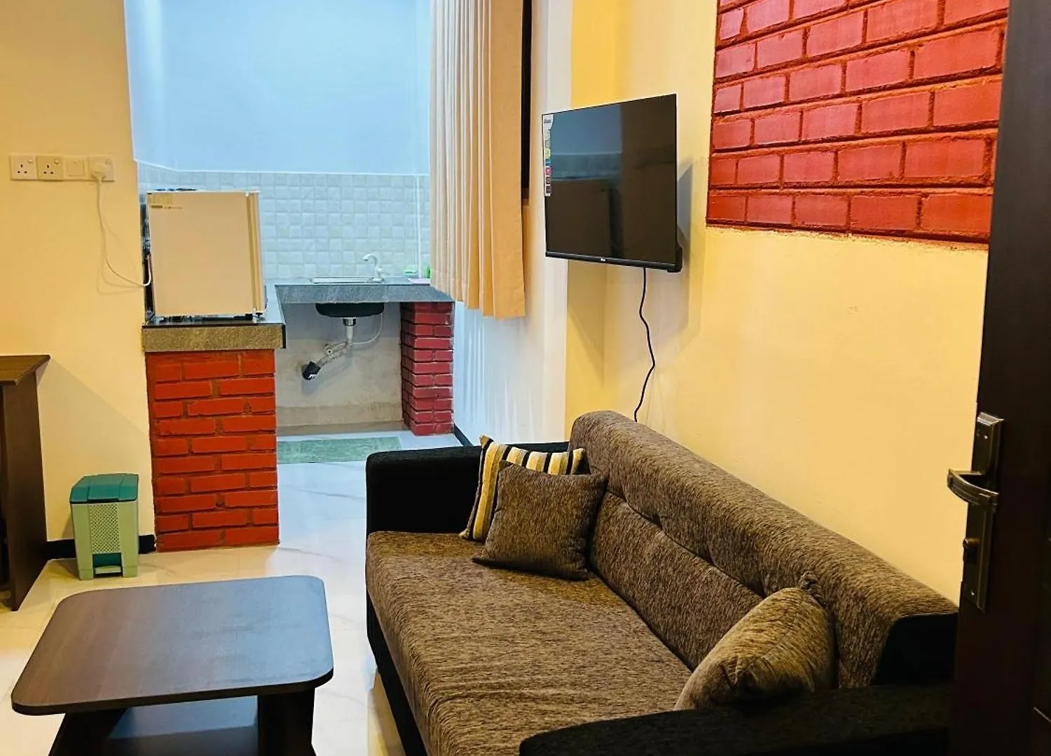 Unic Residence And Transit Hotel Katunayake