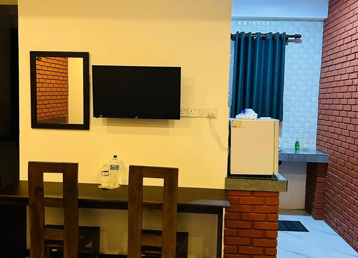 Unic Residence And Transit Hotel Katunayake 0*,  Sri Lanka