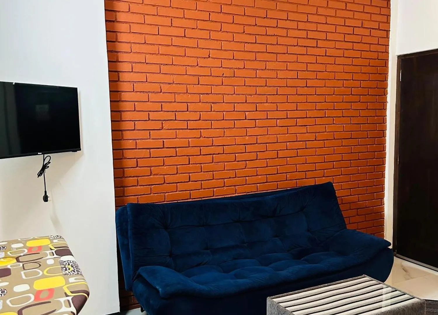 Unic Residence And Transit Hotel Katunayake Apartment
