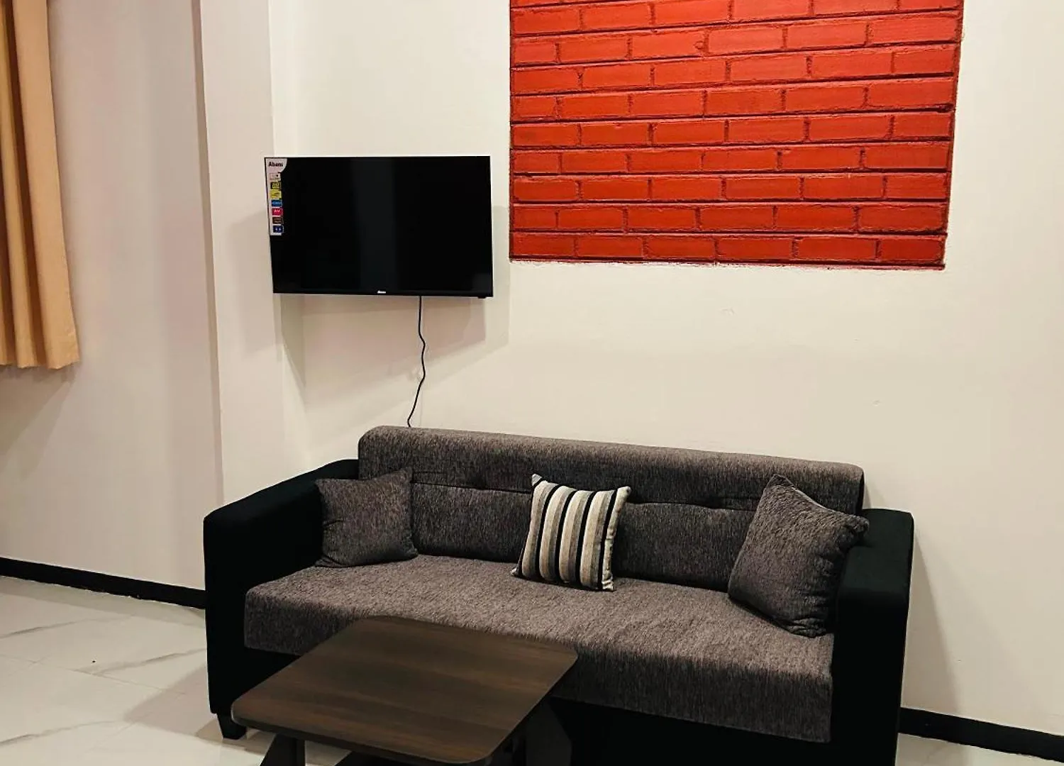 Unic Residence And Transit Hotel Katunayake 0*,