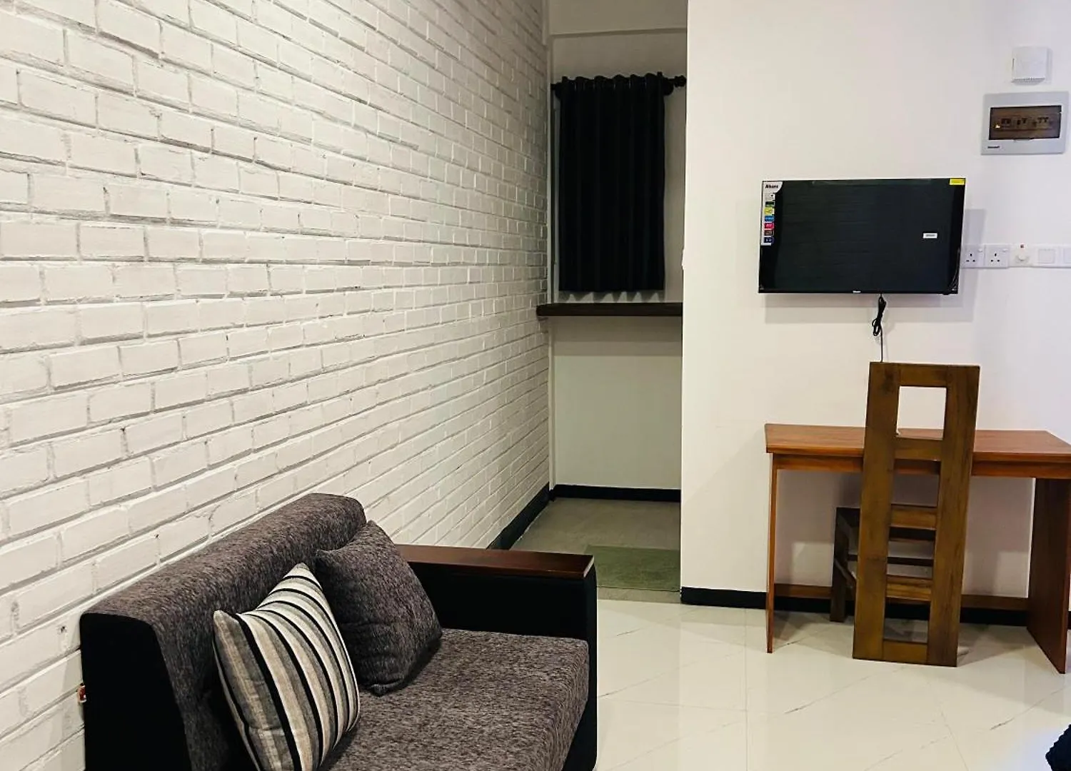 Unic Residence And Transit Hotel Katunayake